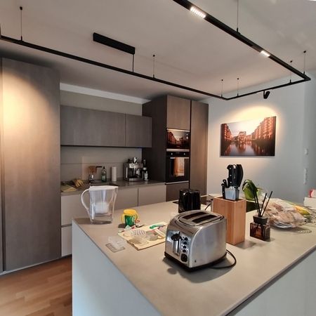 48V-Stromschiene mit ´Linear Spots´