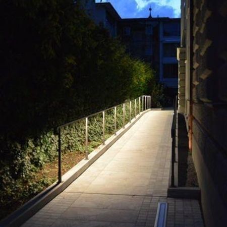 Wegbeleuchtung über Handlaufbeleuchtung