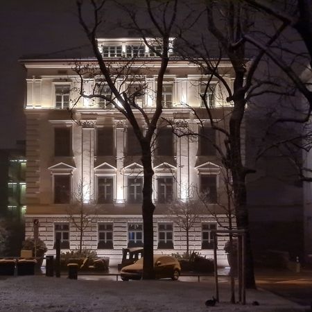 Außen- und Fassadenbeleuchtung Ottostraße 17 München